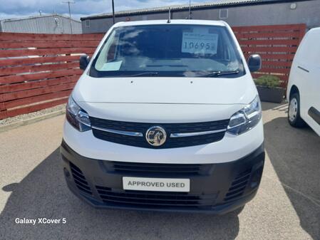 VAUXHALL VIVARO 1.5 Turbo D 2900 Edition